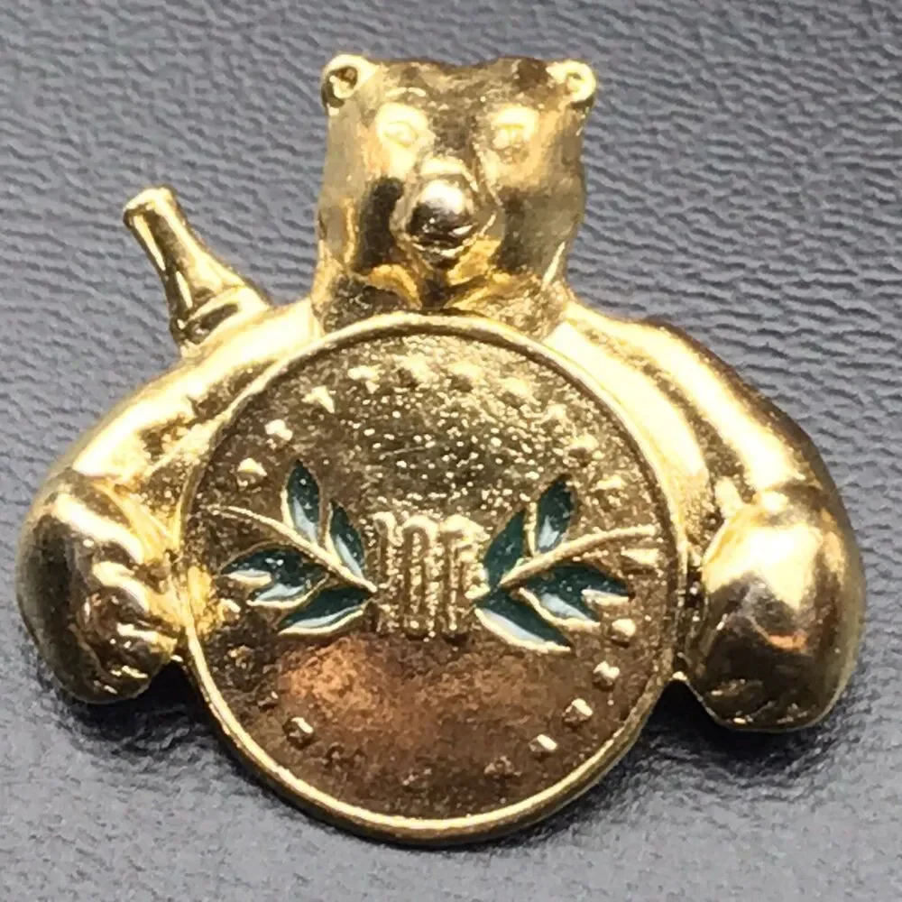 Coca Cola Polar Bear Pin Atlanta Olympics Made in 1993 Vintage 90s
